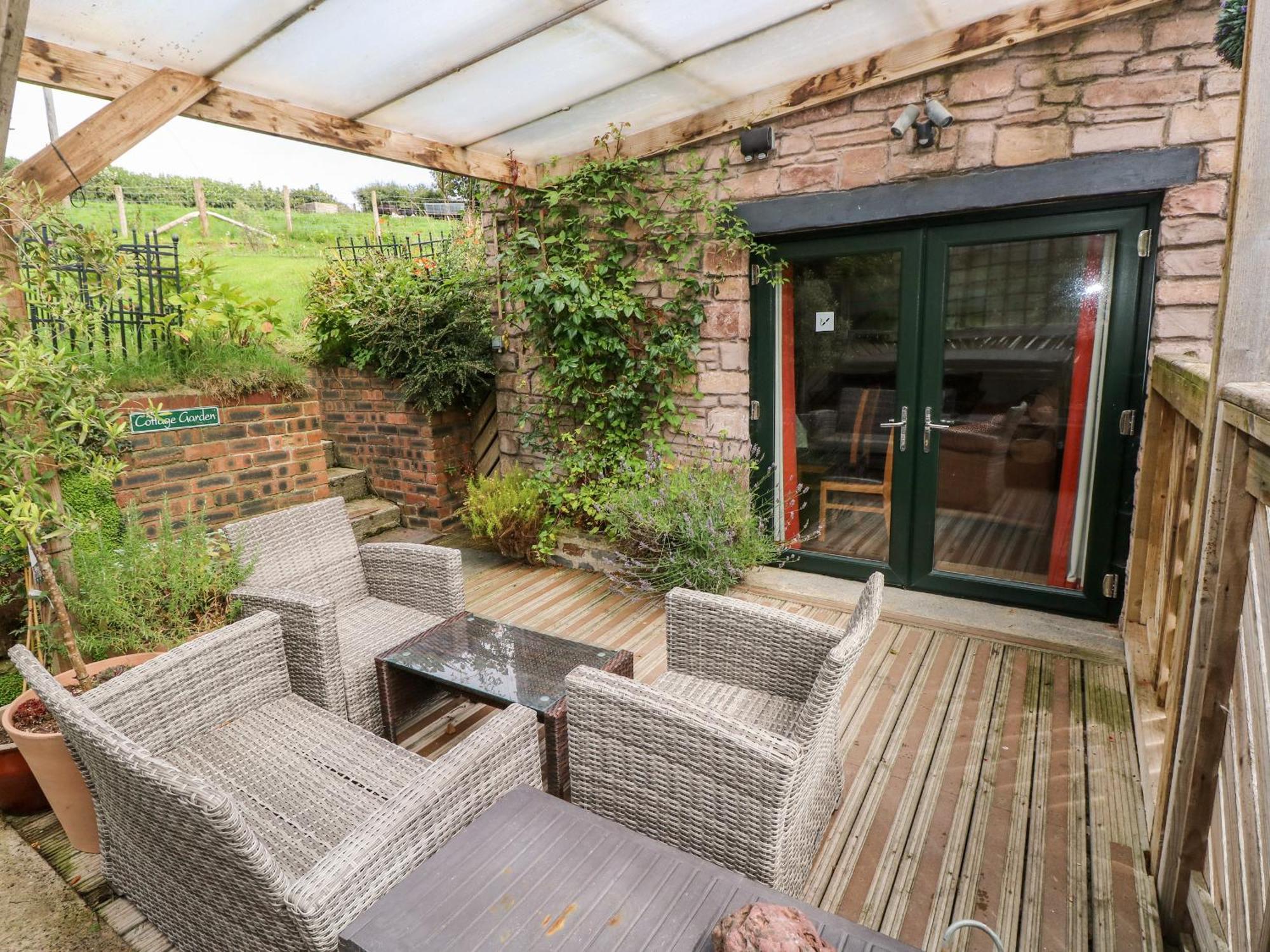 Ffynnonlwyd Cottage Llangynin ภายนอก รูปภาพ